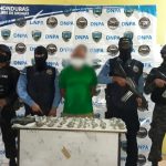 En allanamiento detienen a presunto distribuidor de drogas en Sabá