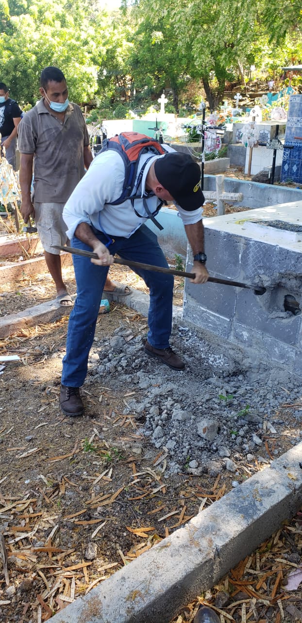 Exhumacion en Amapla