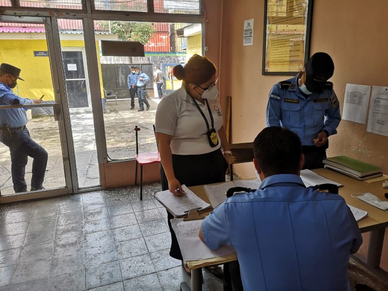 En operación OMEGA VI fiscales de protección a los derechos humanos inspeccionan postas policiales y centros de salud en los departamentos de Cortés Copán y Santa Bárbara