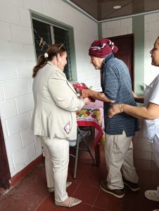 Ministerio Público dona productos de uso personal a dos asilos de ancianos en Tegucigalpa