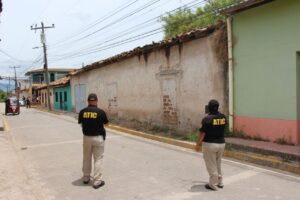 MP inspecciona inmueble en La Villa de San Antonio por presuntas irregularidades en otorgamiento de dominio pleno
